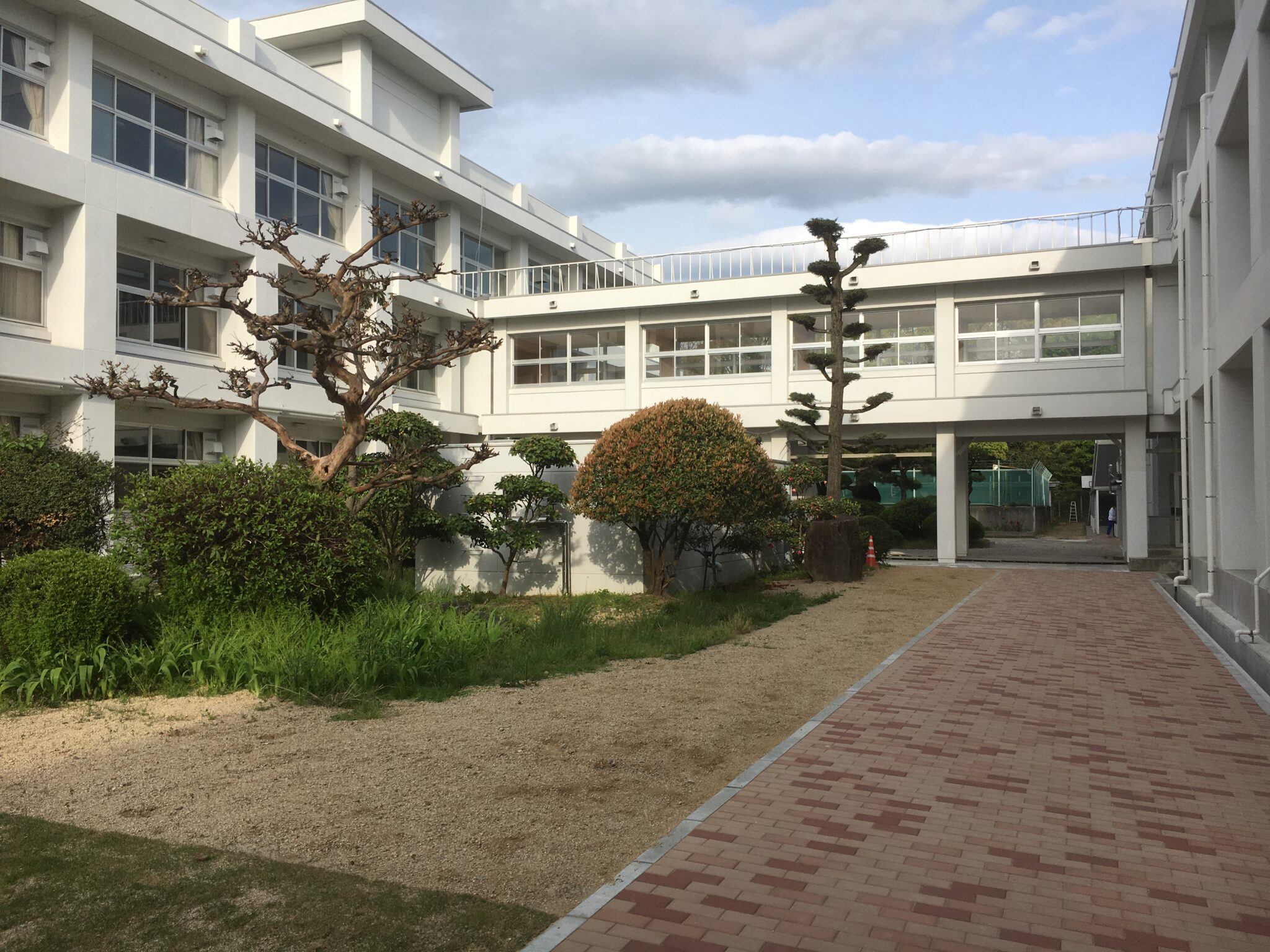 弥生の庭 写真集 兵庫県立姫路東高等学校 東生会