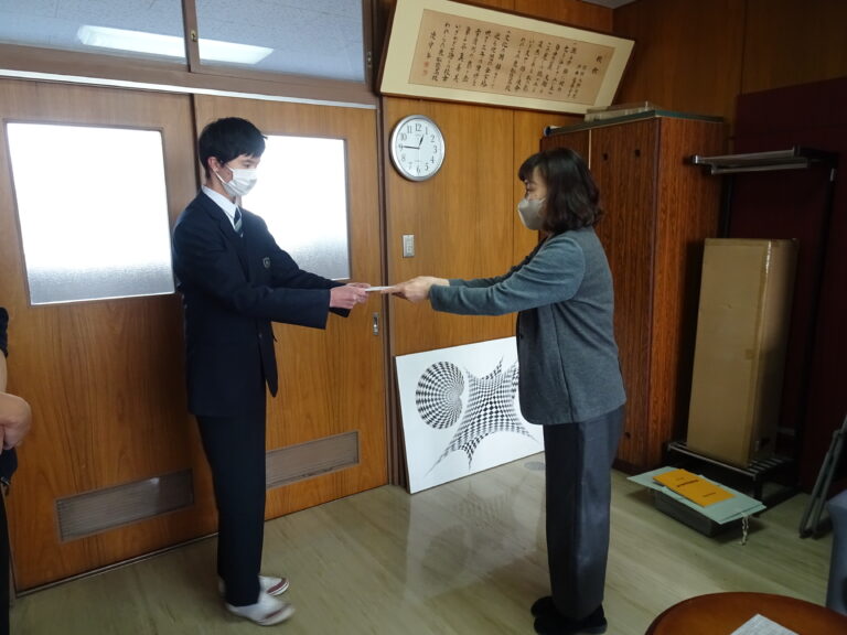 激励金の贈呈