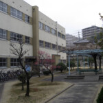 校内校舎
